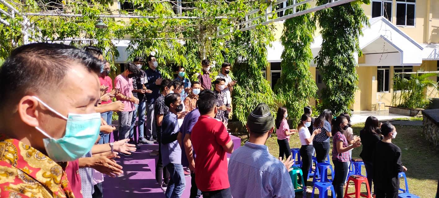 Ibadah Padang di Halaman STT Abdiel (Phylosophia)