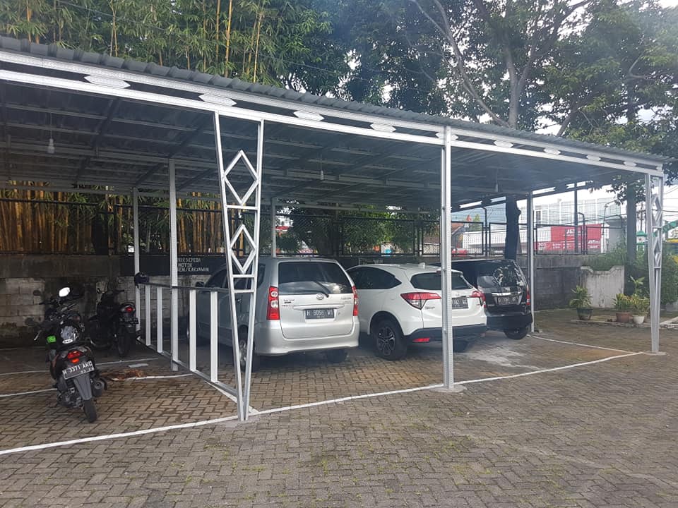 Pembangunan Tempat Parkir STT Abdiel yang nyaman dan teduh
